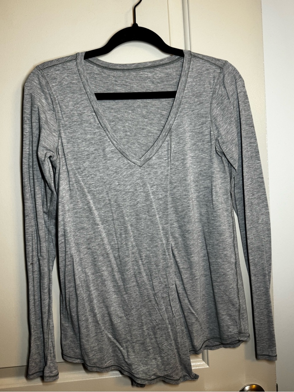 lululemon athletica Heather Gray V-Neck Long Sleeve Top